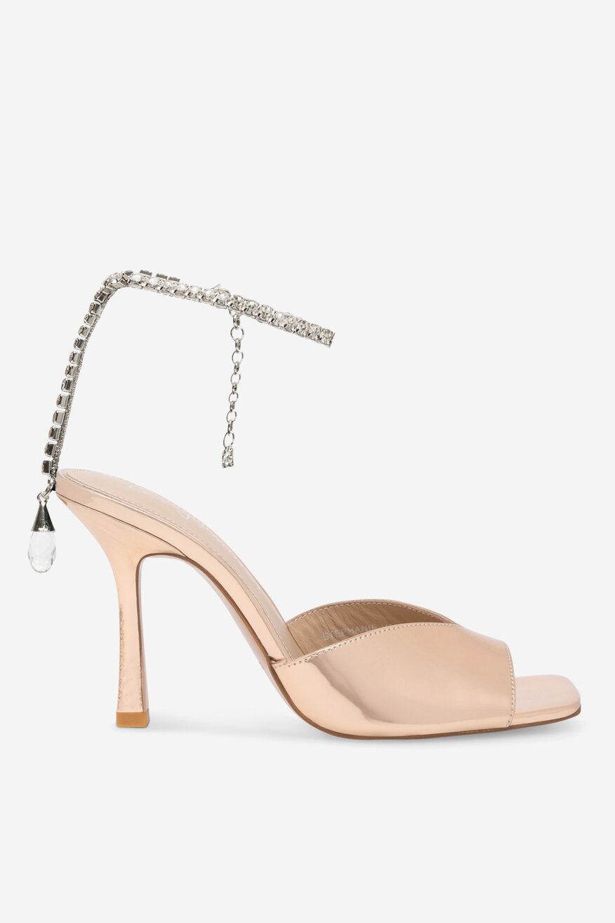 Sandały na szpilce