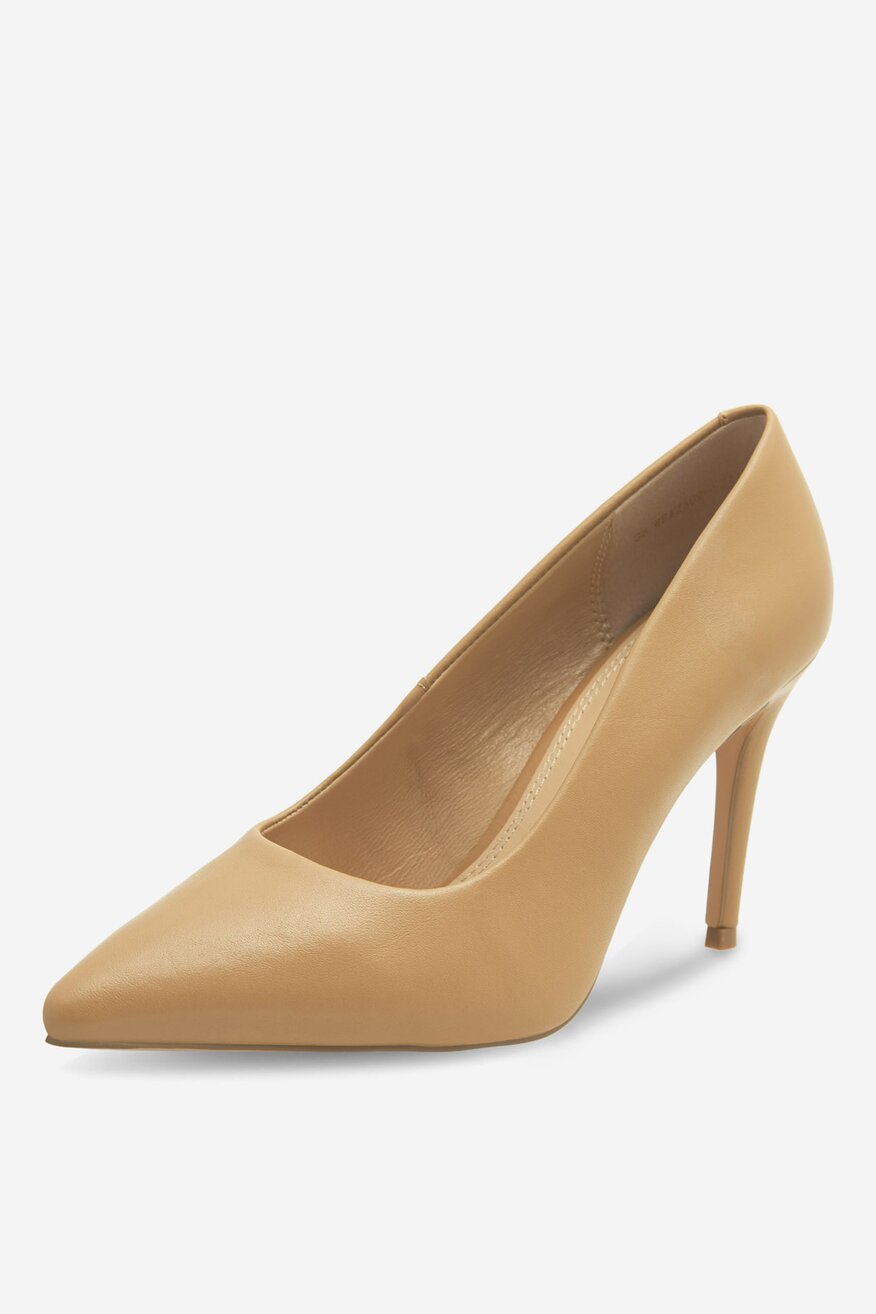 Czółenka skórzane na szpilce