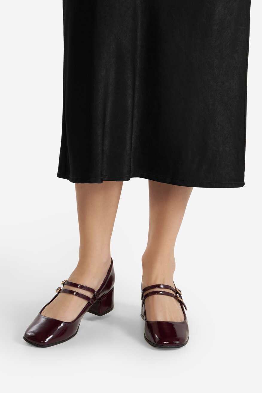 Czółenka na obcasie