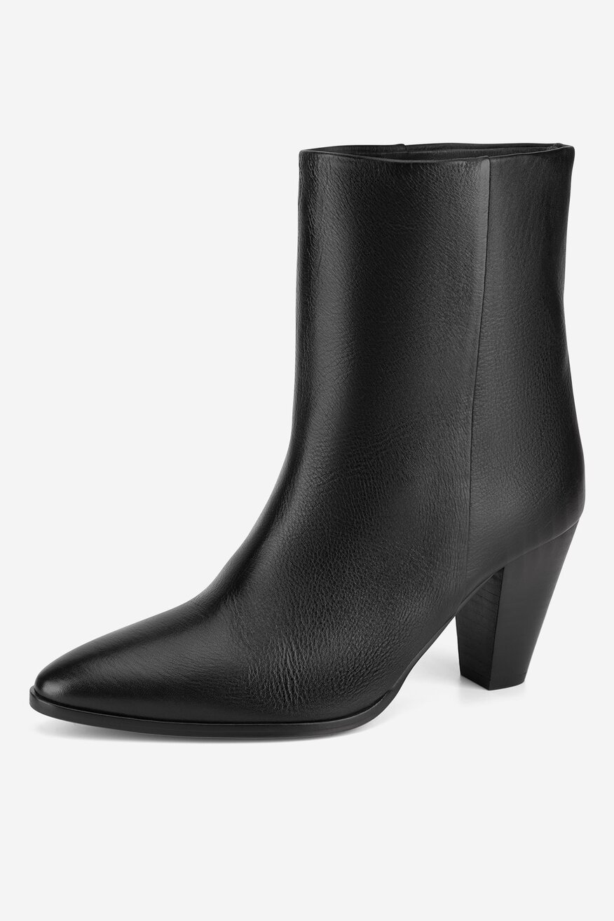 Botki skórzane na słupku