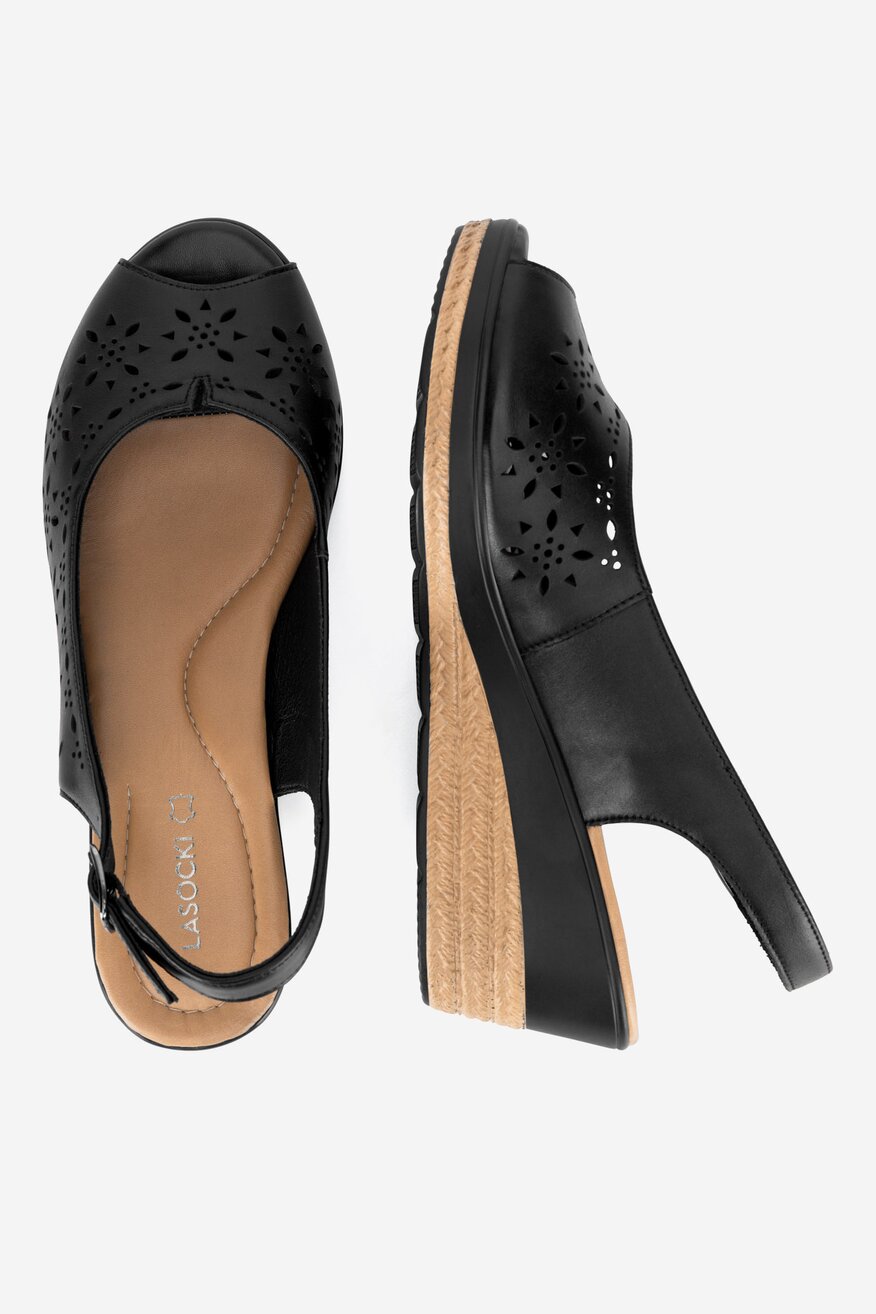 Sandały skórzane na koturnie