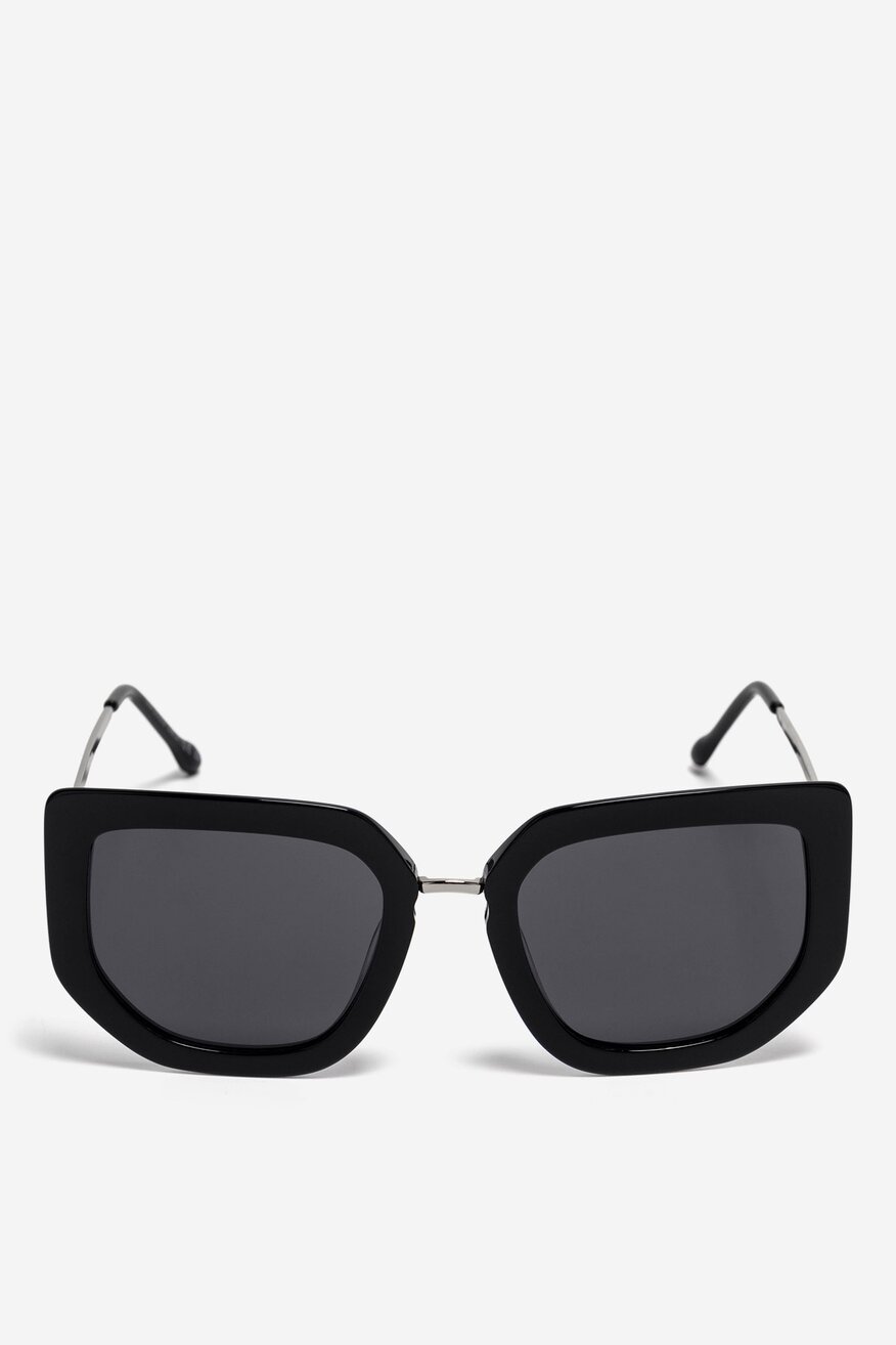 Okulary przeciwsłoneczne z filtrem UV-3