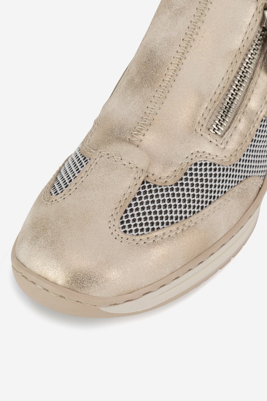 Półbuty skórzane na koturnie