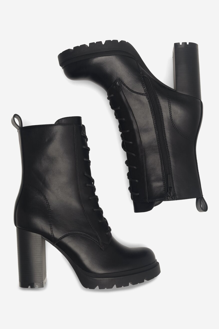 Trzewiki na słupku ocieplane