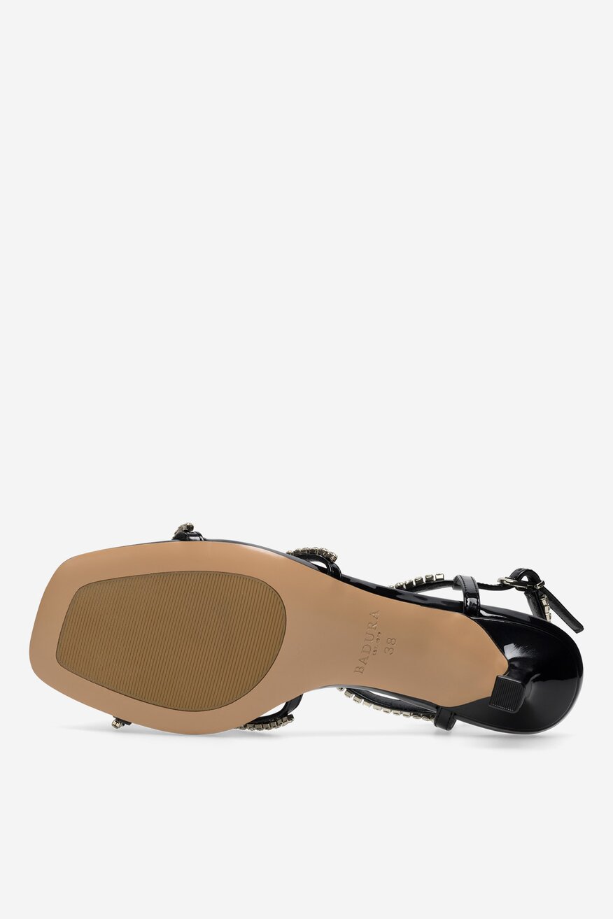 Sandały skórzane na obcasie