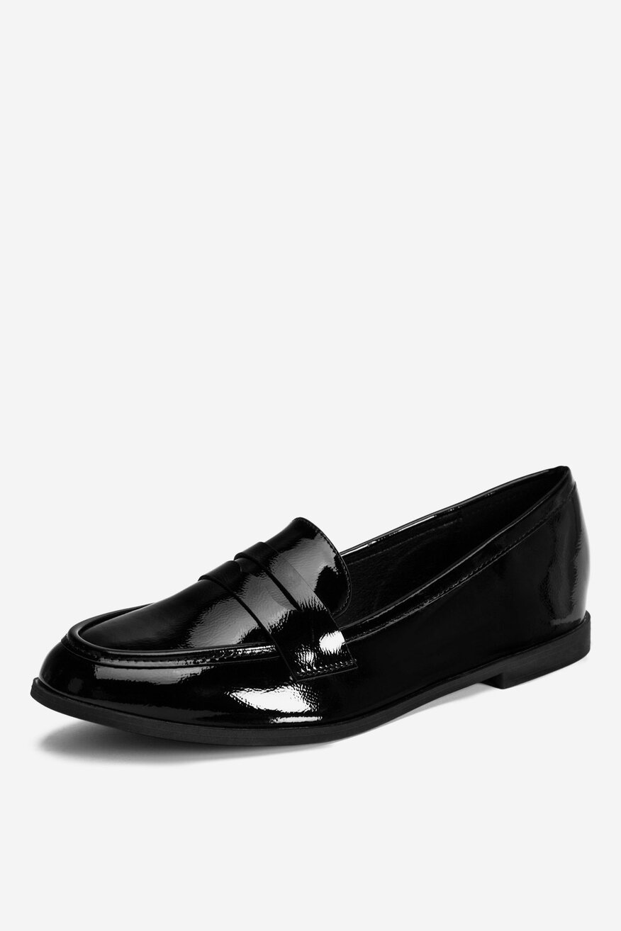 Loafersy lakierowane