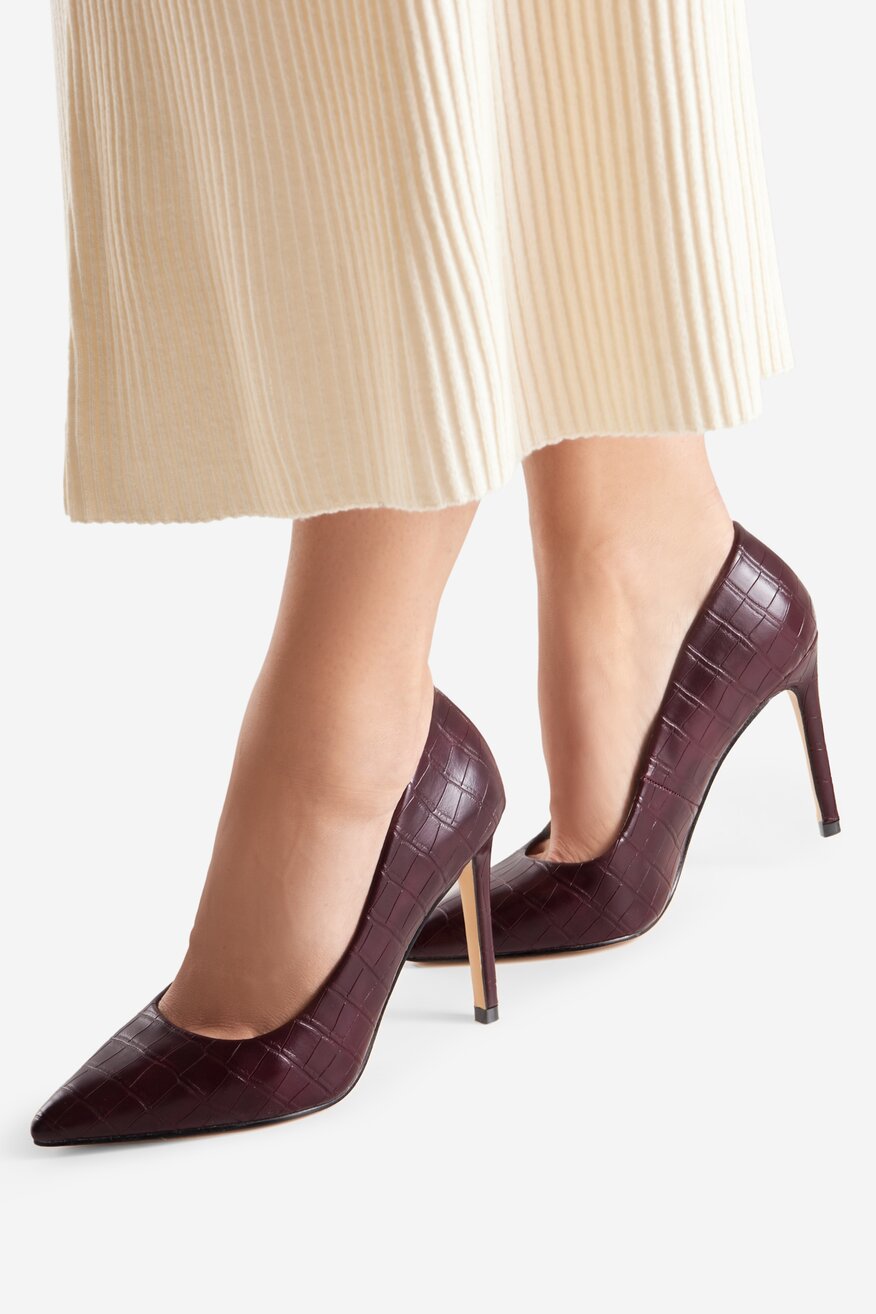 Czółenka na szpilce