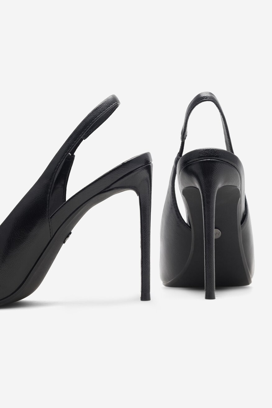 Czółenka na szpilce