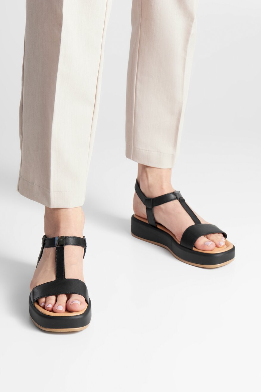 Sandały skórzane na platformie