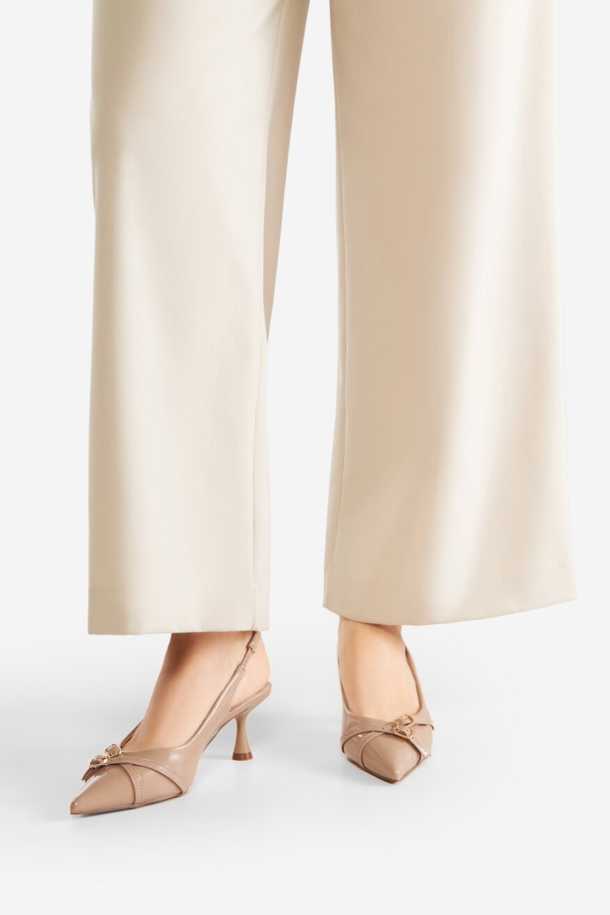 Czółenka na obcasie