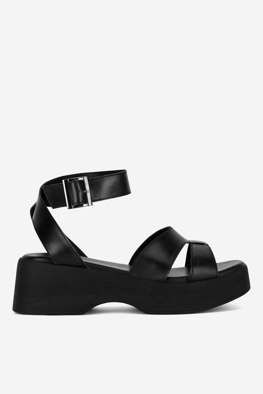 Sandały skórzane na platformie