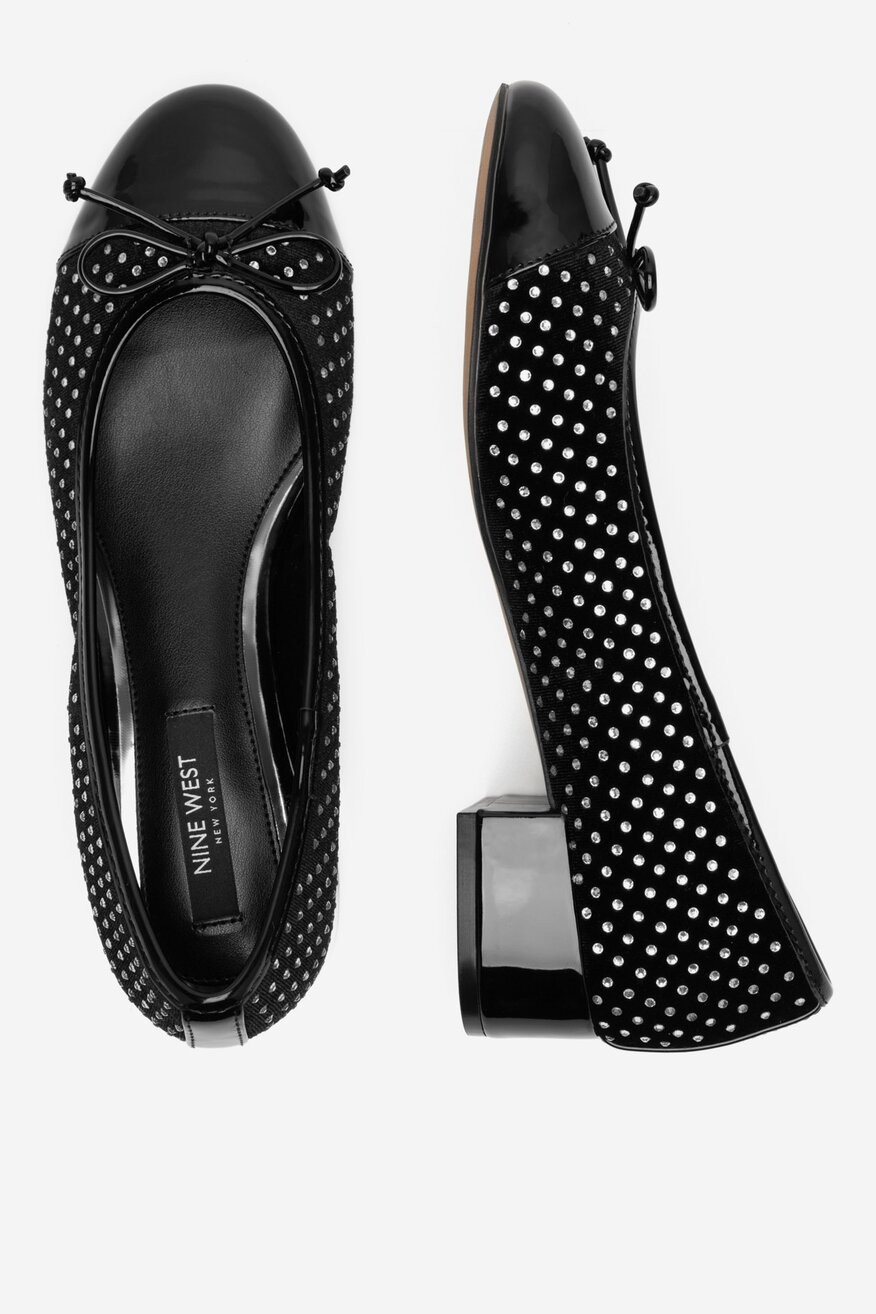 Czółenka na obcasie