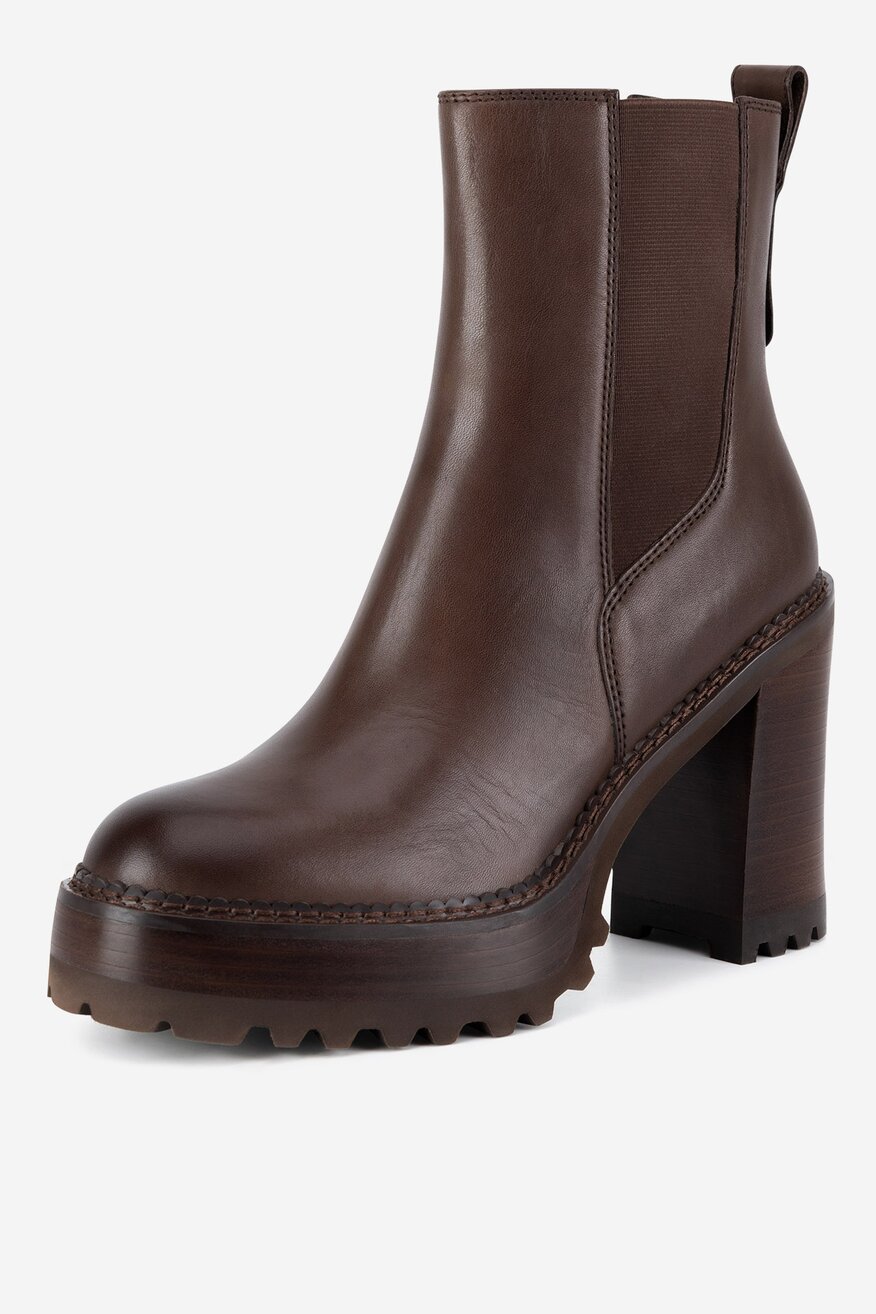 Botki skórzane na słupku