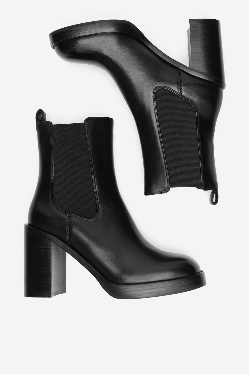 Botki skórzane na słupku