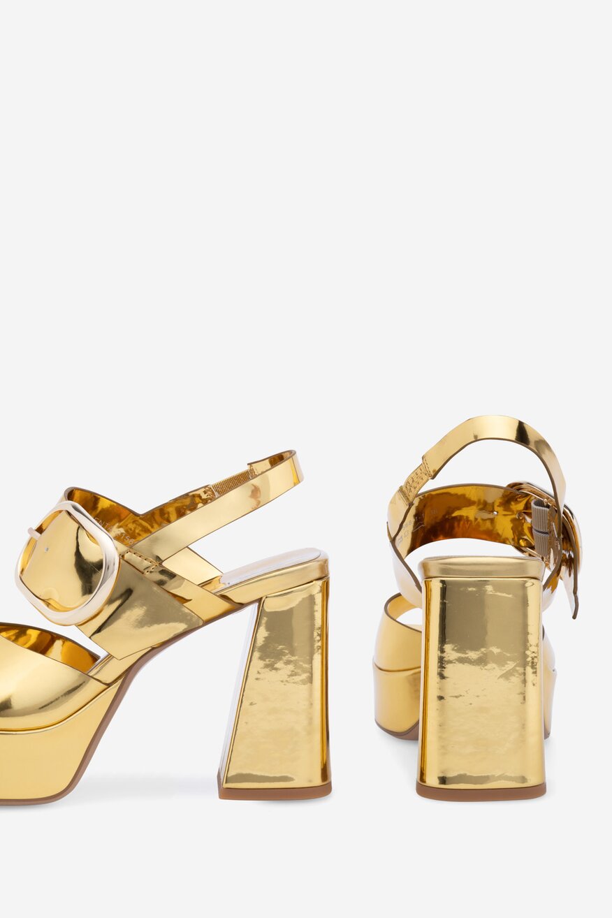 Sandały skórzane na słupku