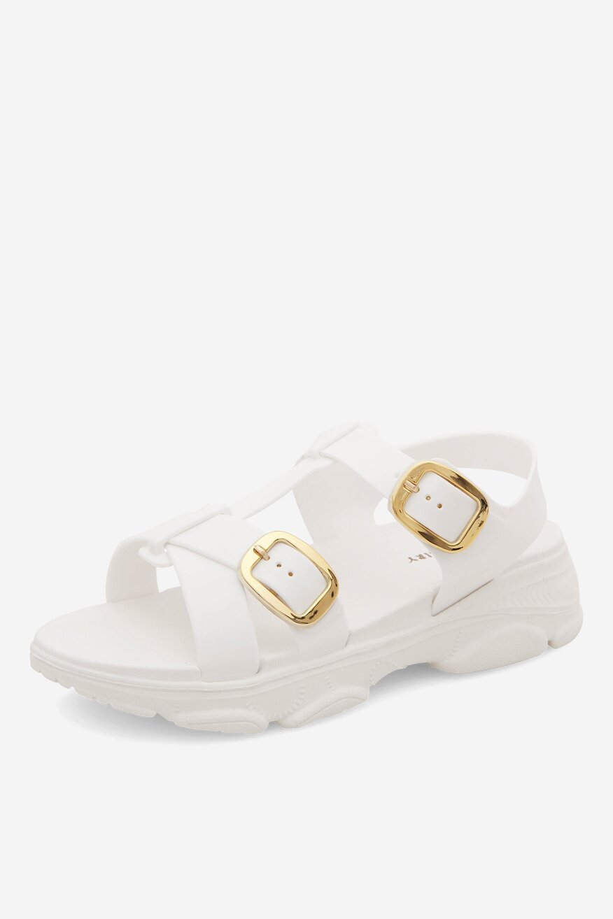 Sandały na grubej podeszwie