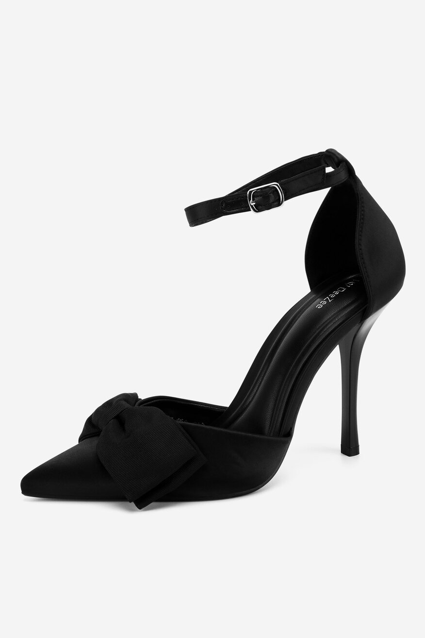 Czółenka na szpilce