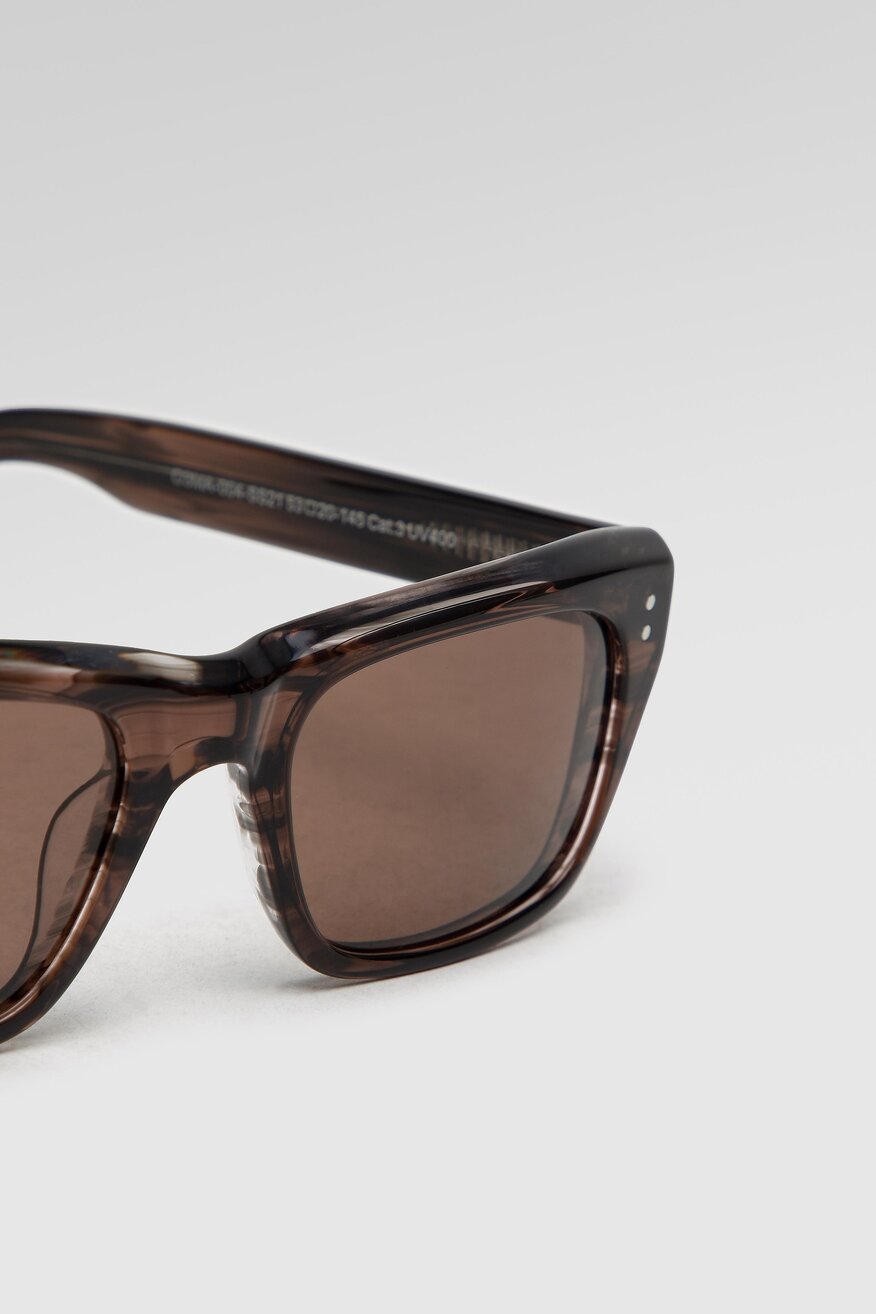 Okulary przeciwsłoneczne brązowe