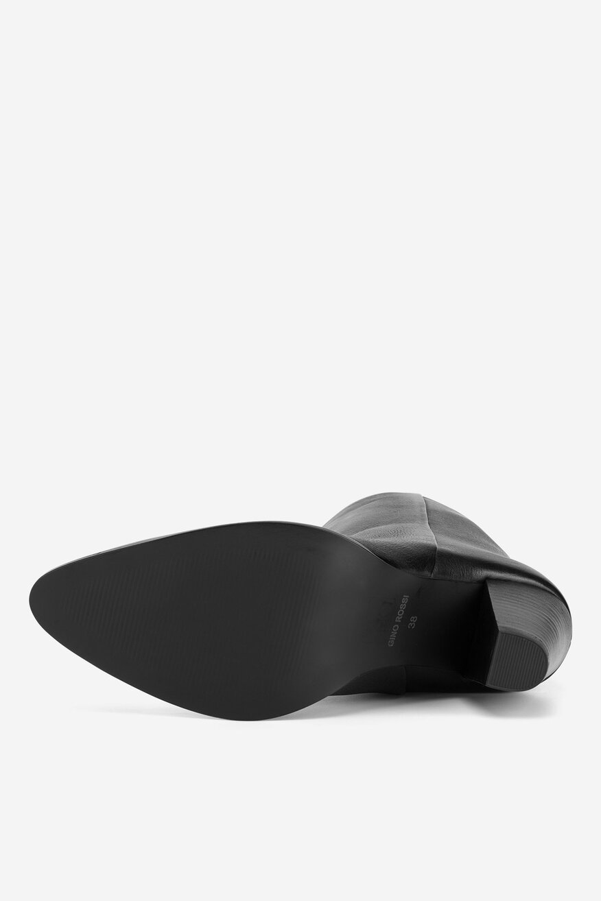 Botki skórzane na słupku