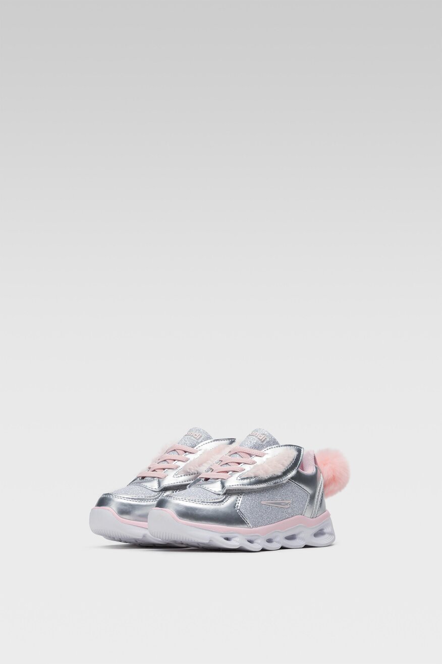 Sneakersy z migającymi diodami