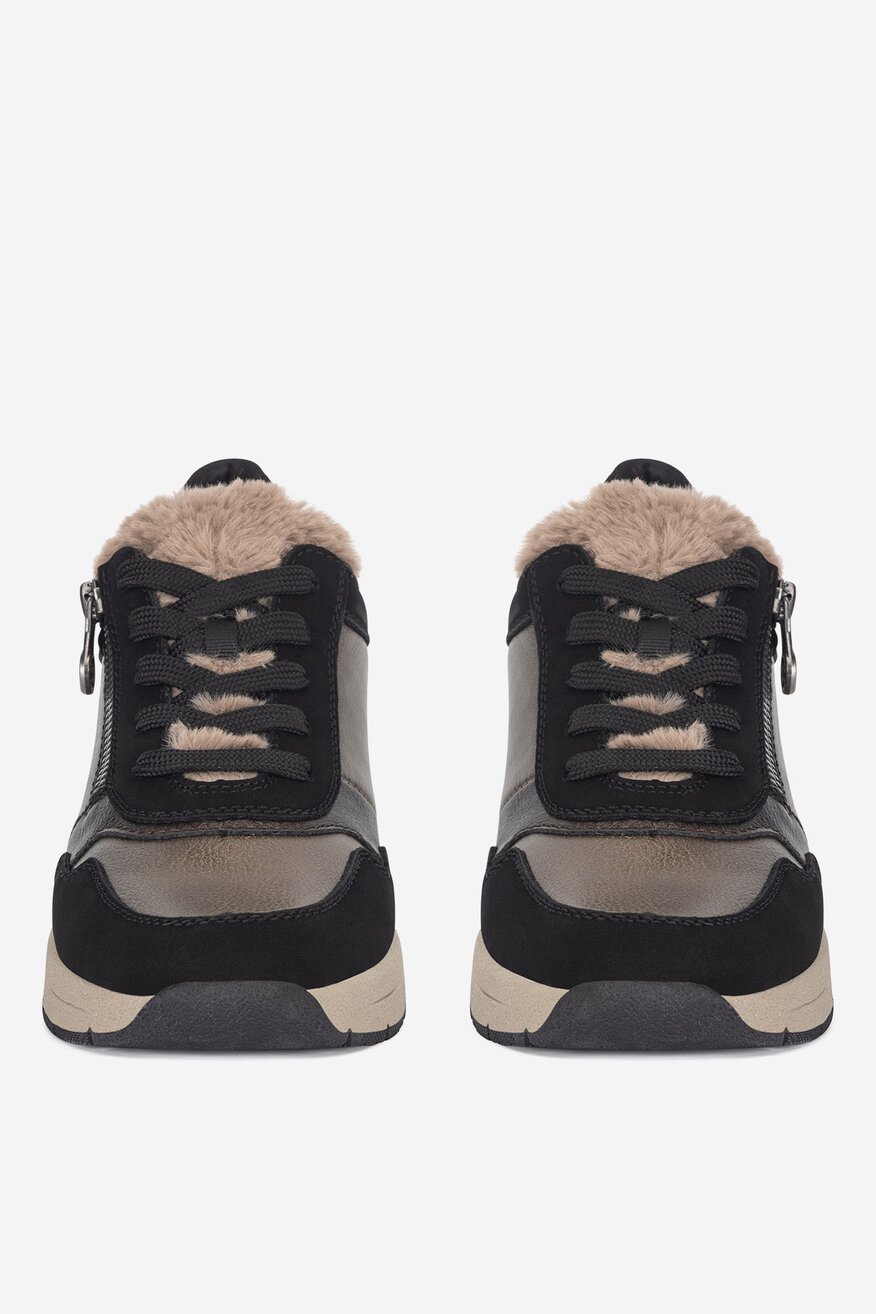 Sneakersy na koturnie