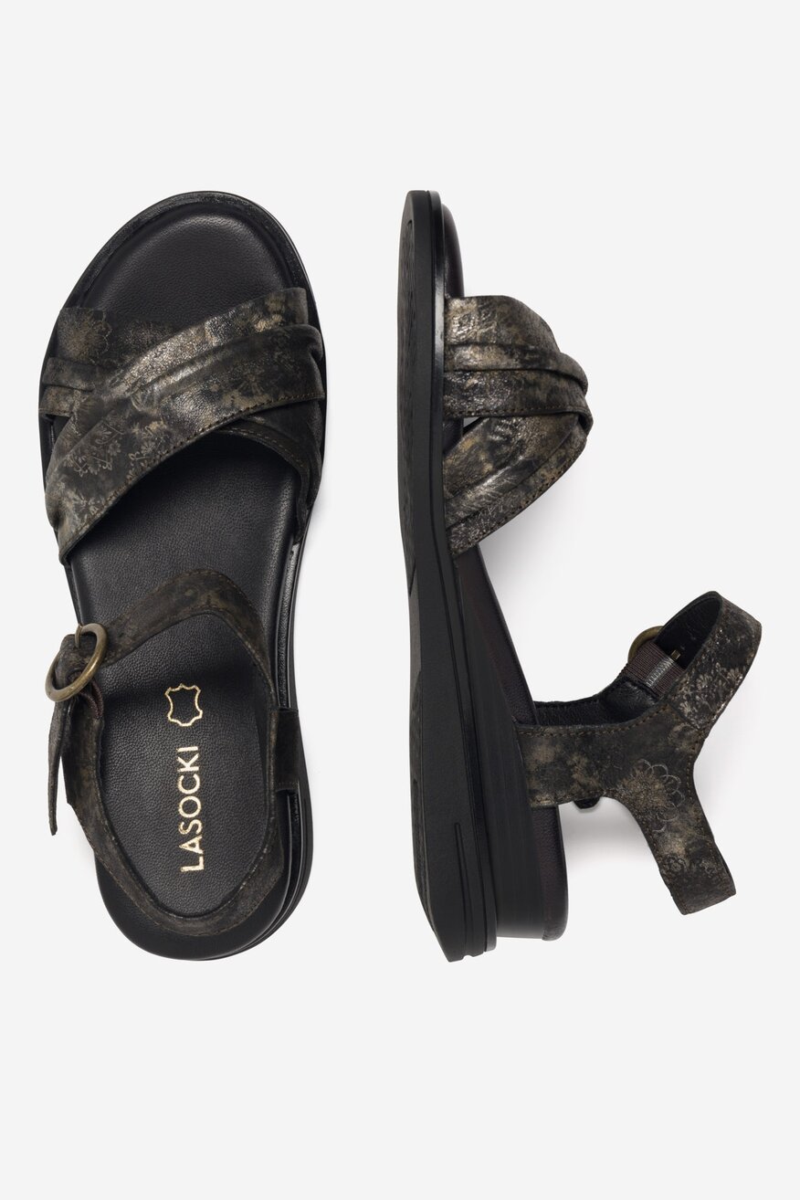 Sandały skórzane na koturnie