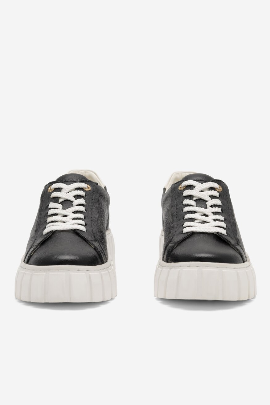 Sneakersy skórzane na platformie