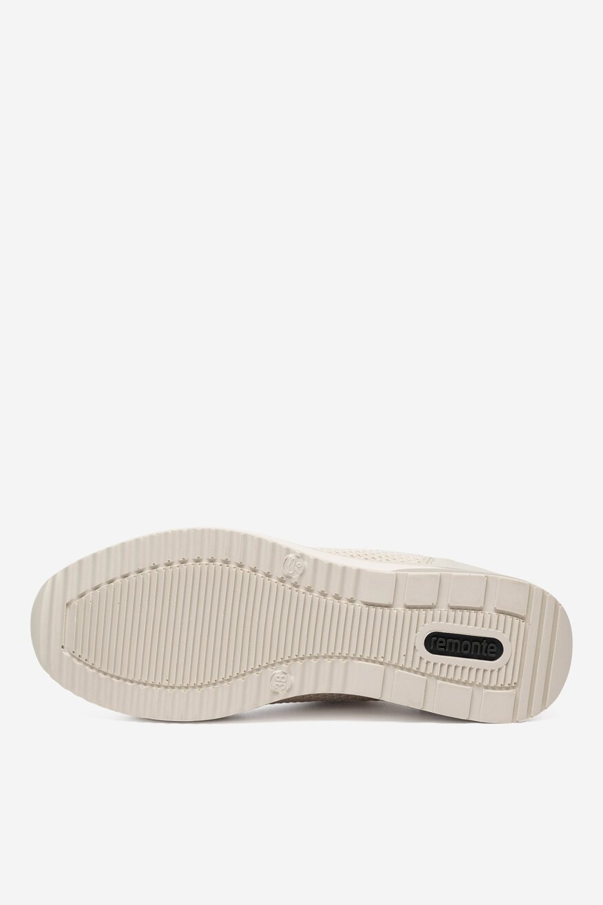 Sneakersy na koturnie