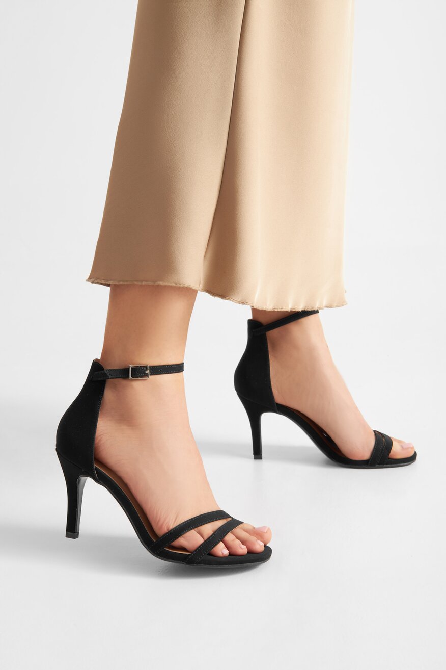 Sandały na szpilce