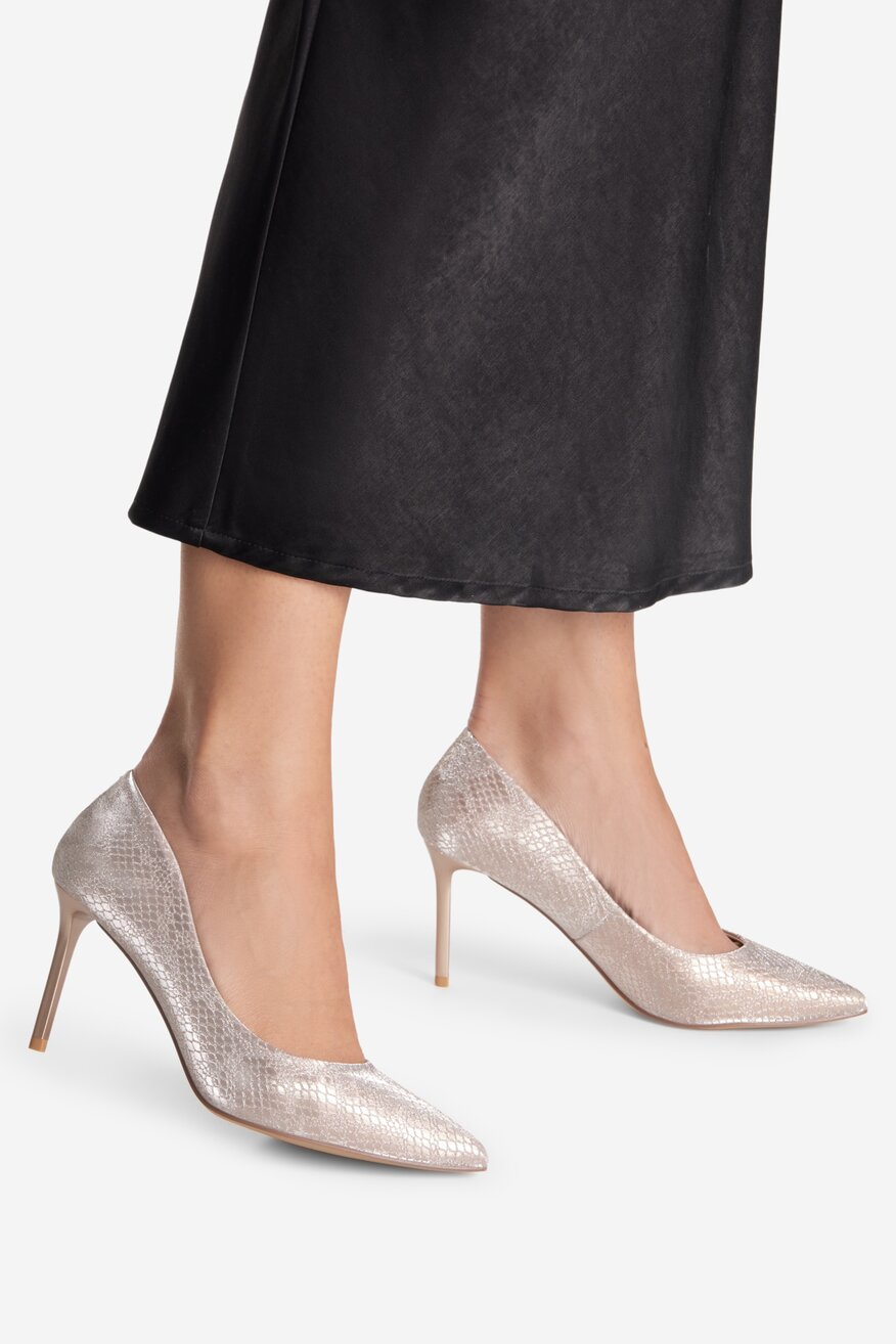 Czółenka na szpilce