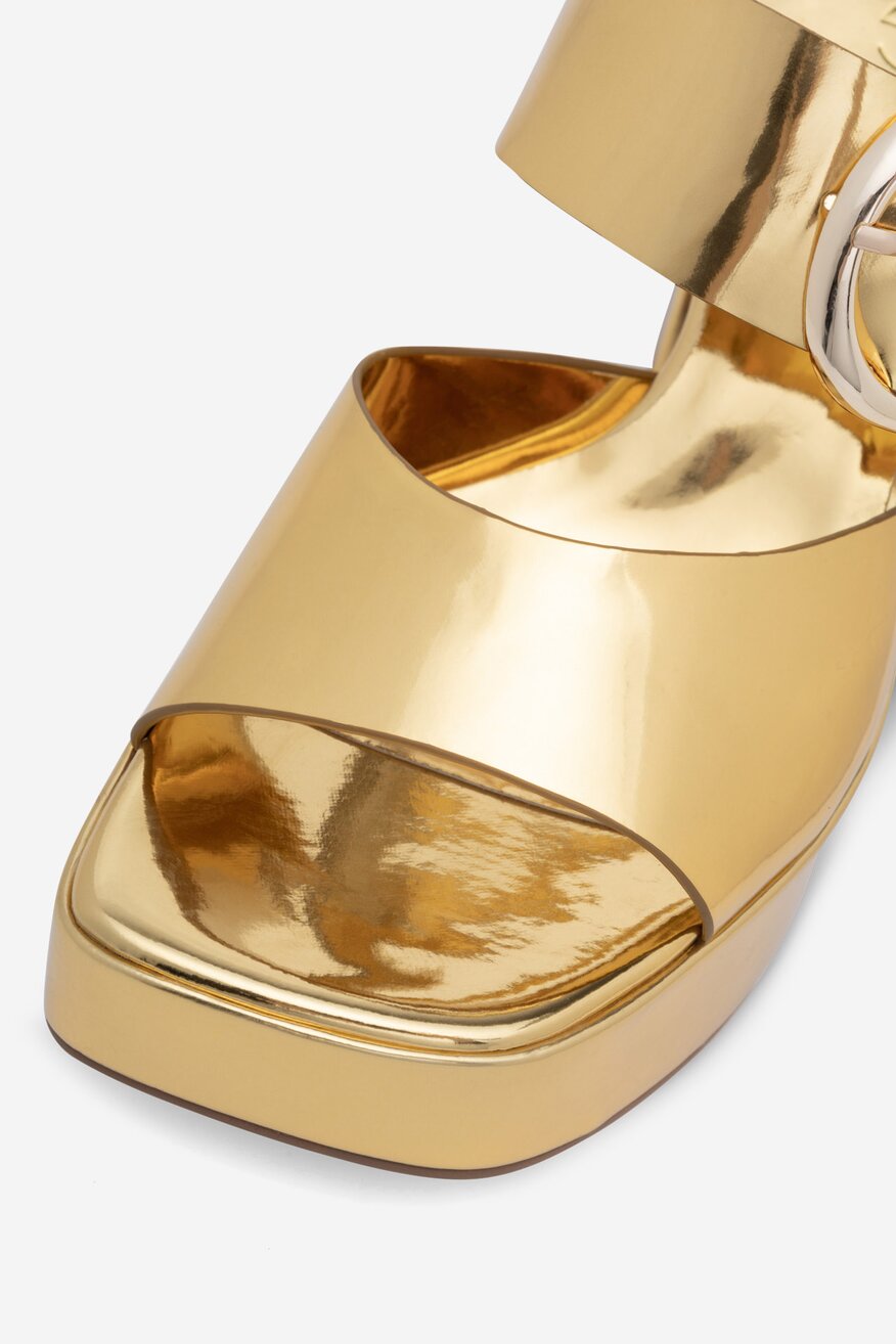 Sandały skórzane na słupku