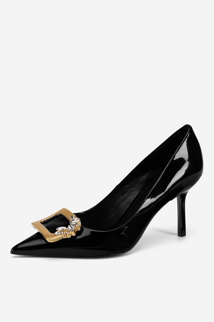 Czółenka skórzane