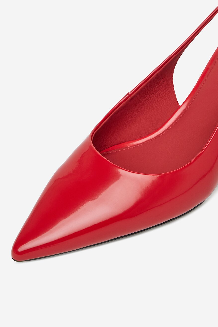 Czółenka skórzane