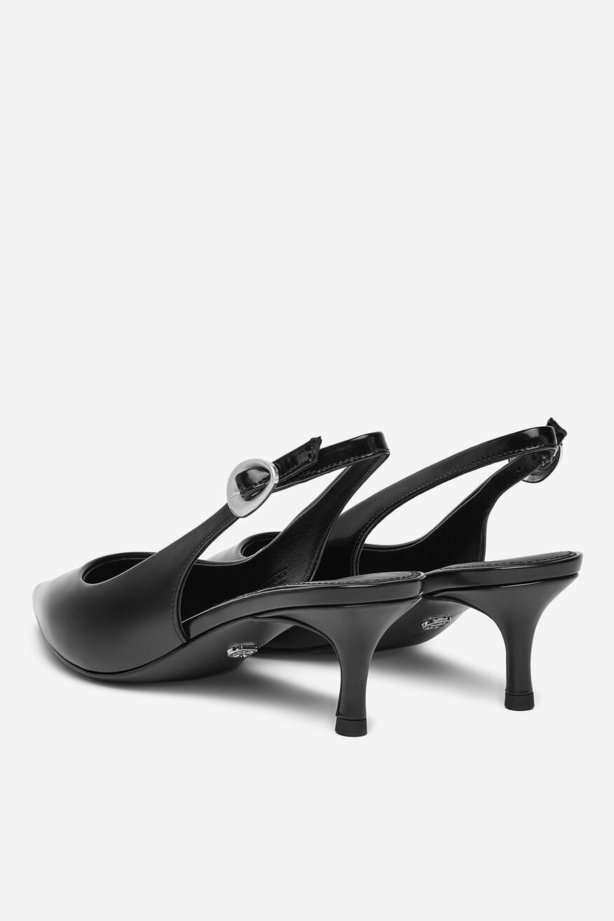 Czółenka skórzane