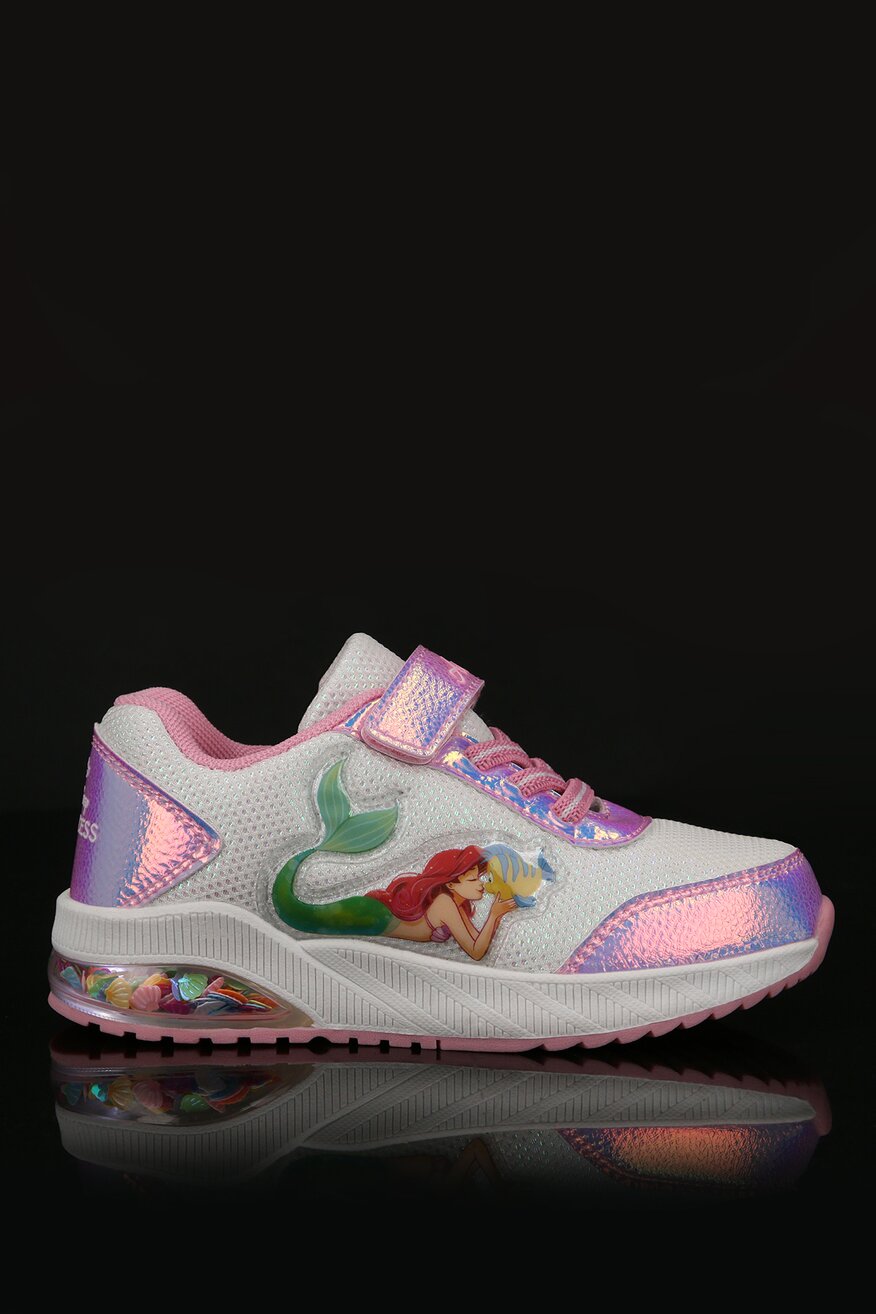 Buty sportowe z migającymi diodami