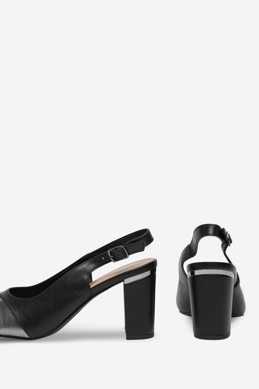 Sandały skórzane na słupku