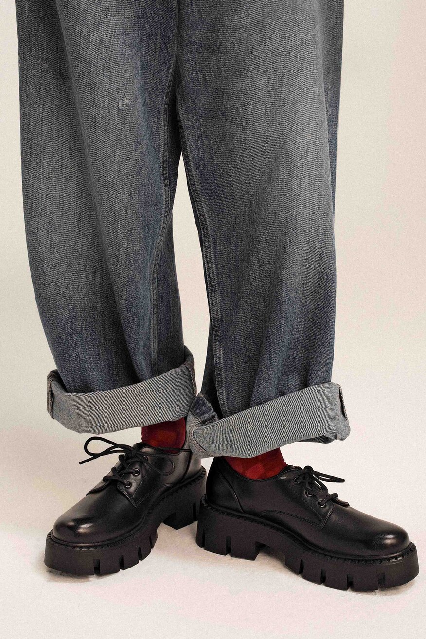 Półbuty na grubej podeszwie