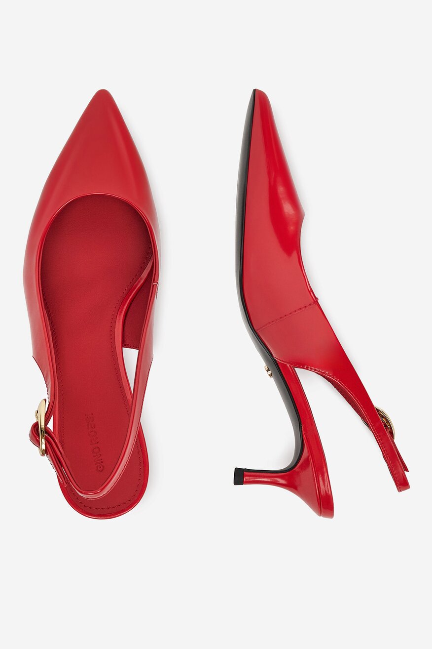 Czółenka skórzane