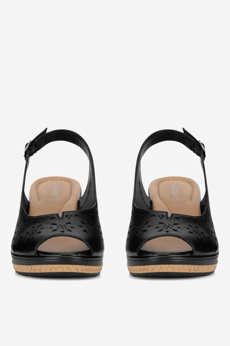 Sandały skórzane na koturnie