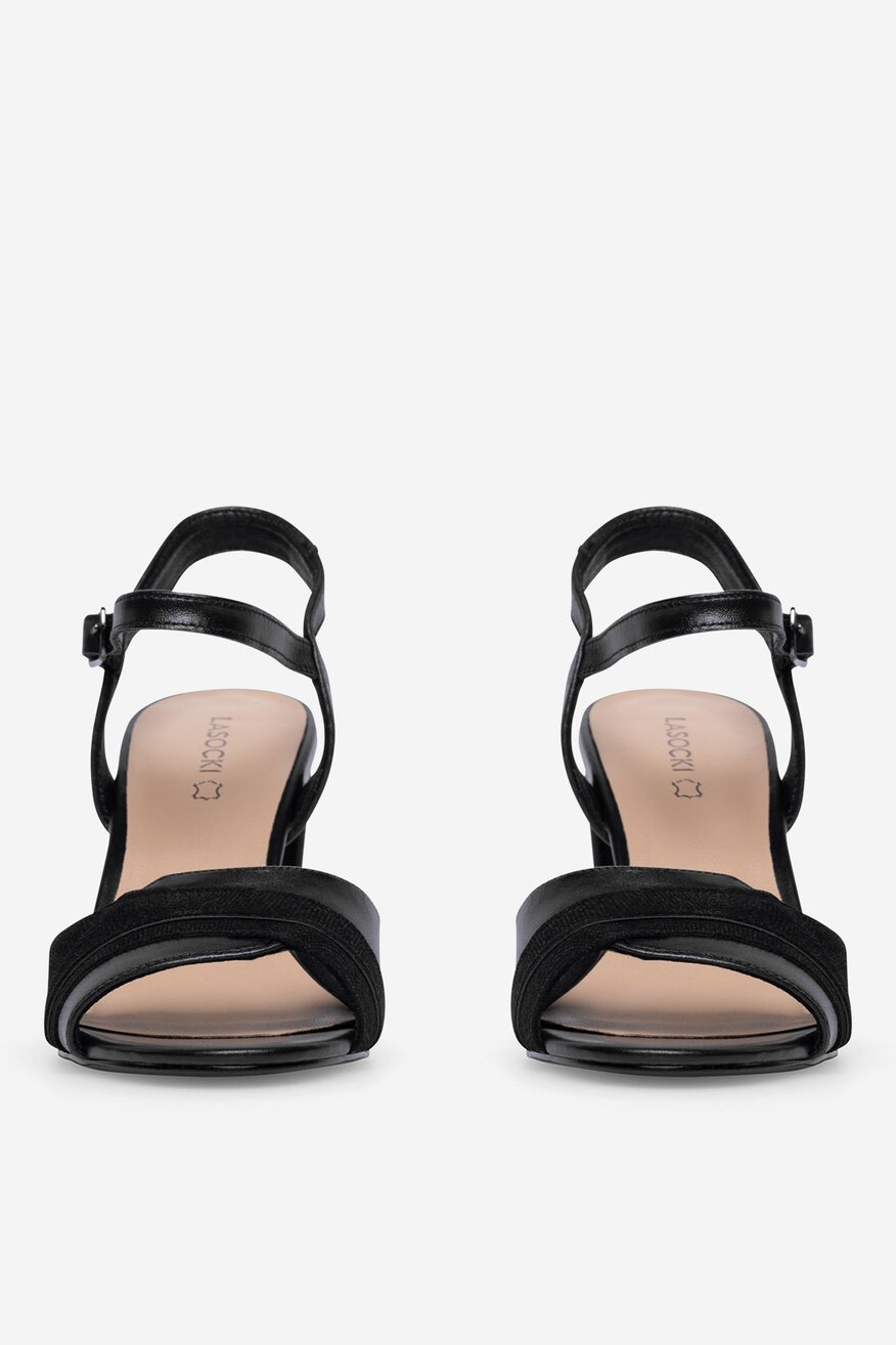 Sandały skórzane na słupku