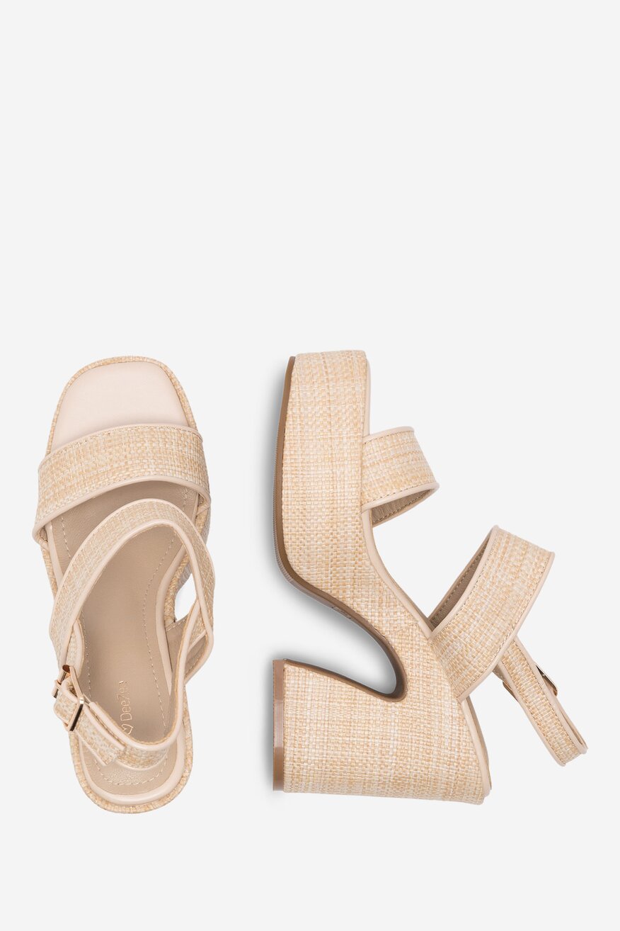 DeeZee - Sandały na słupku