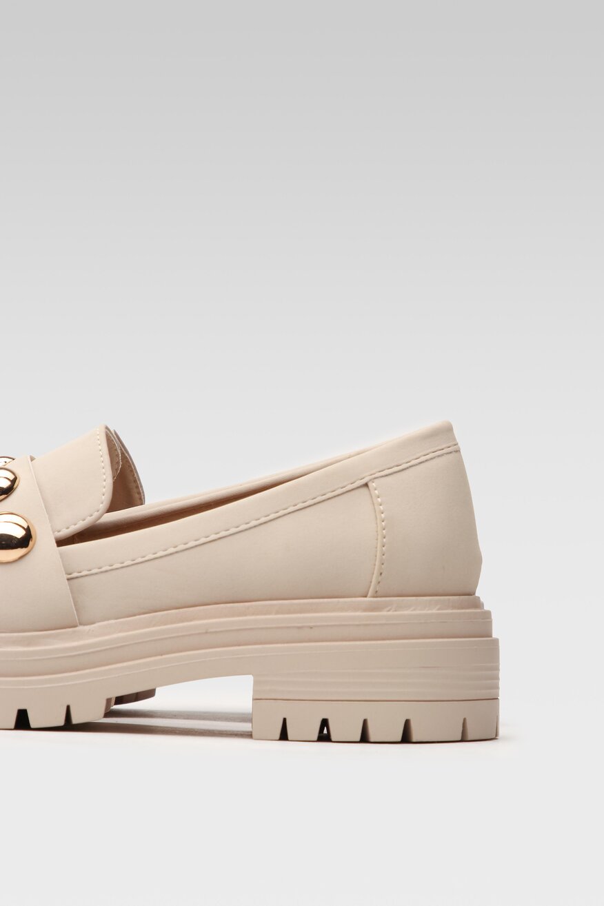 Loafersy na grubej podeszwie