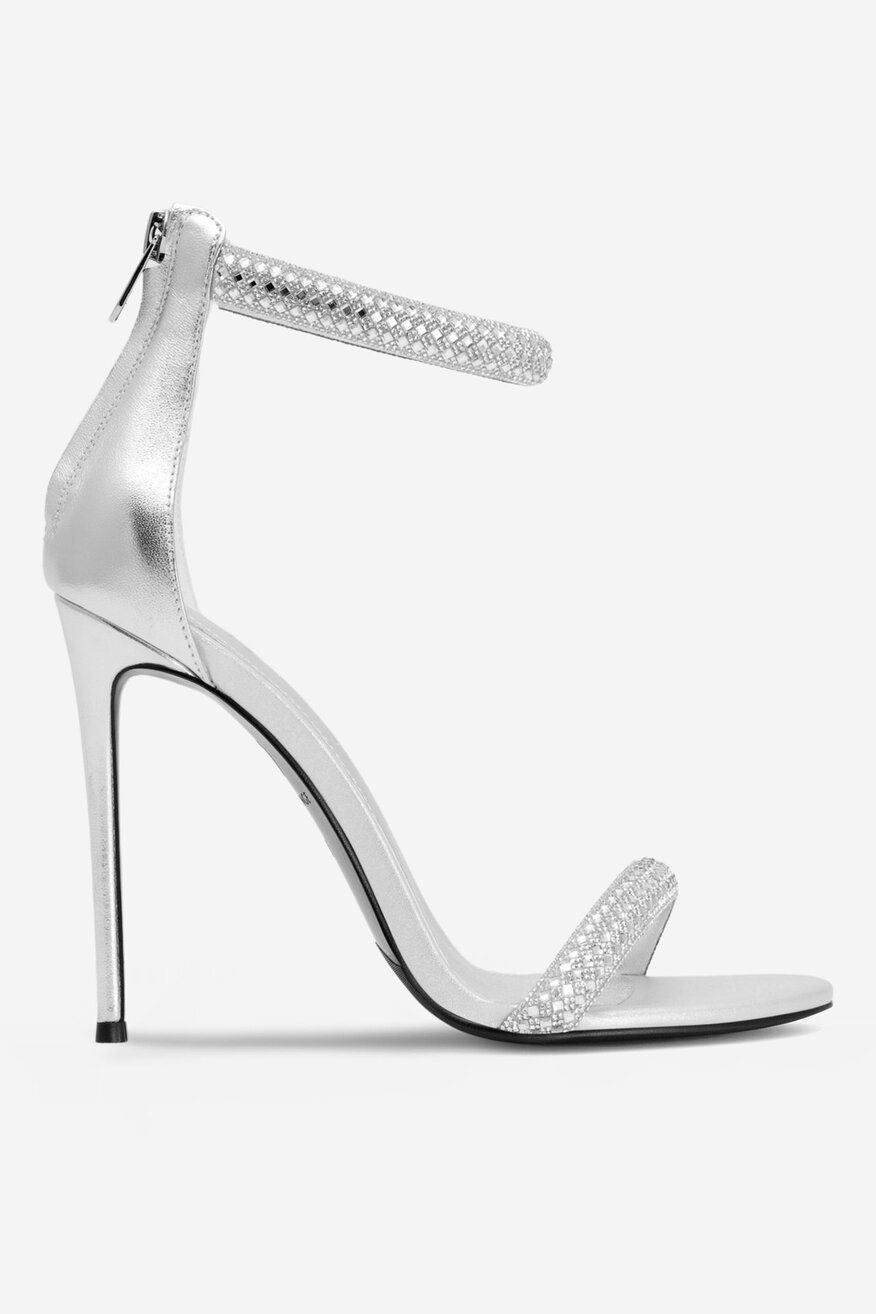 Sandały skórzane na szpilce