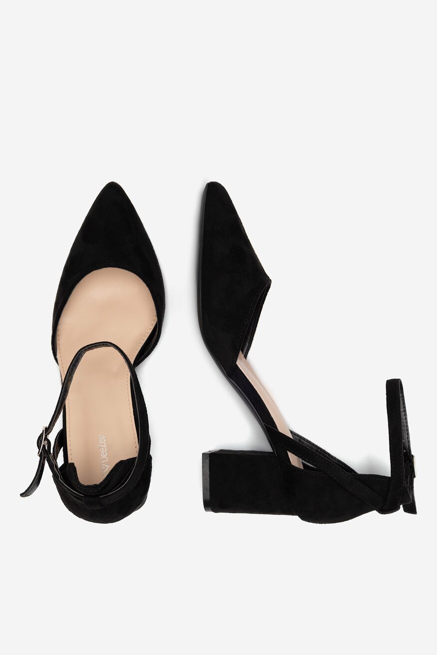 Czółenka na słupku