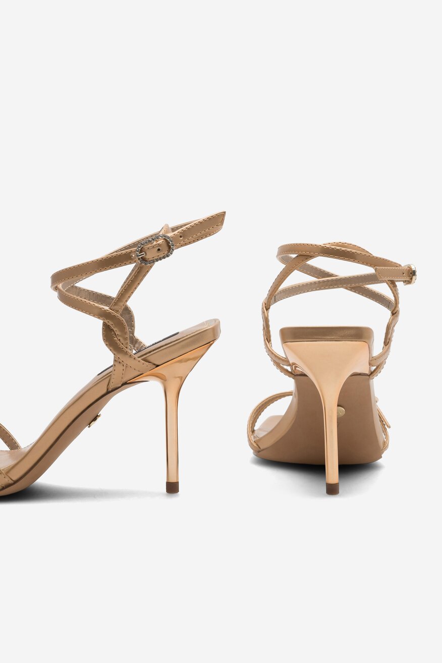Sandały na szpilce
