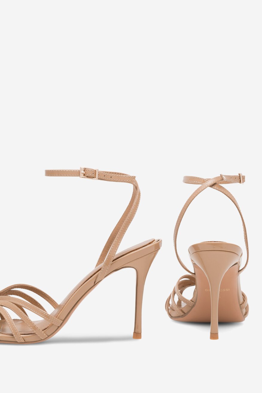 Sandały skórzane na szpilce