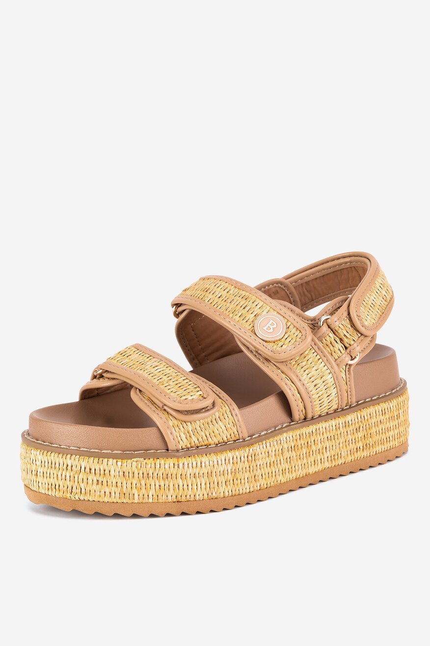 Sandały na platformie