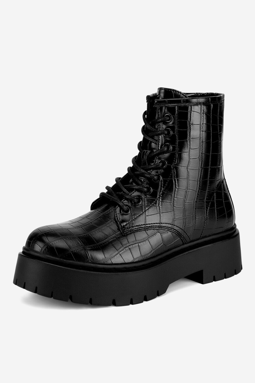 Trzewiki na platformie