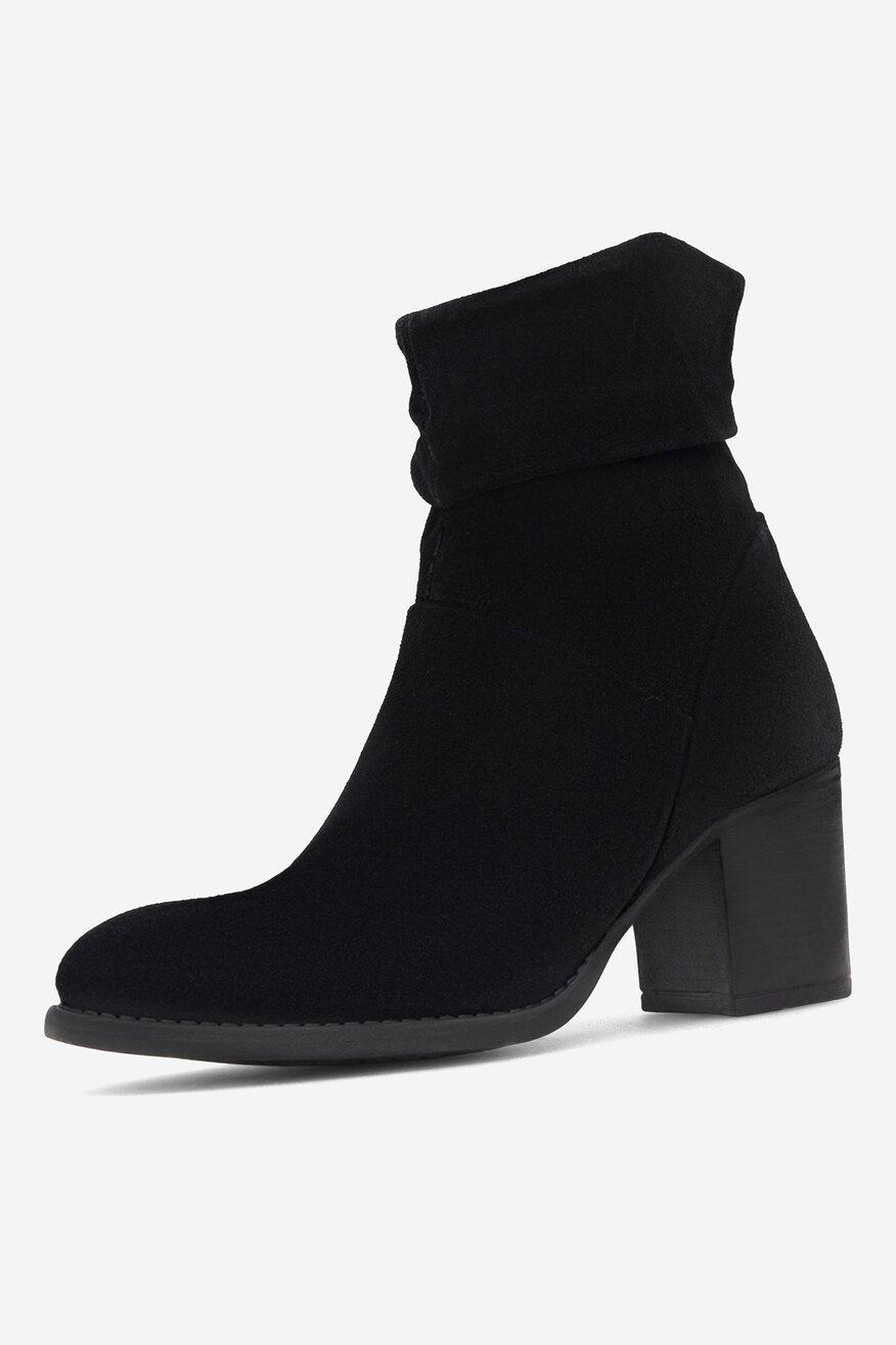 Botki skórzane na słupku