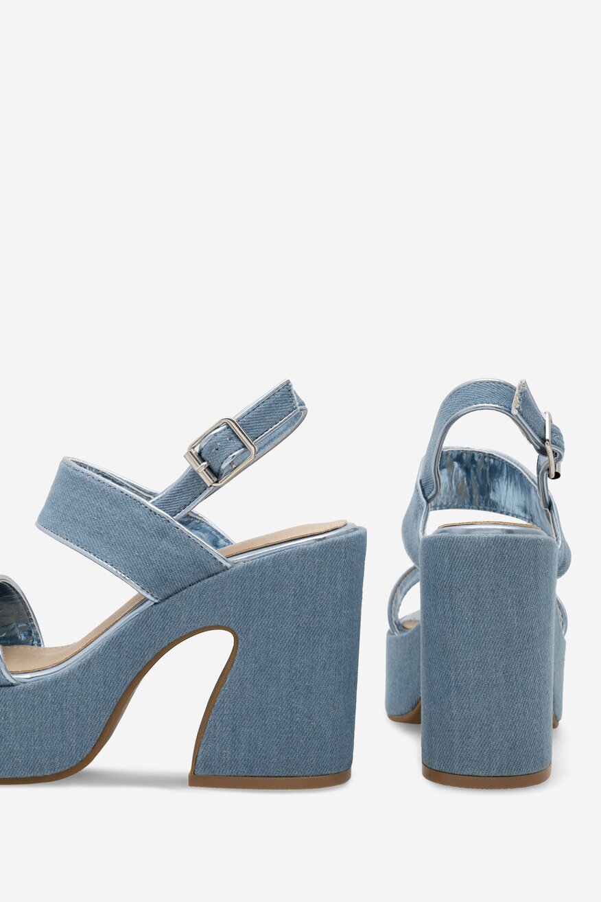 DeeZee - Sandały na słupku